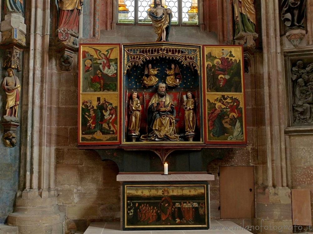 Norimberga (Germania) - Altare di Pietro e pala d'altare sovrastante